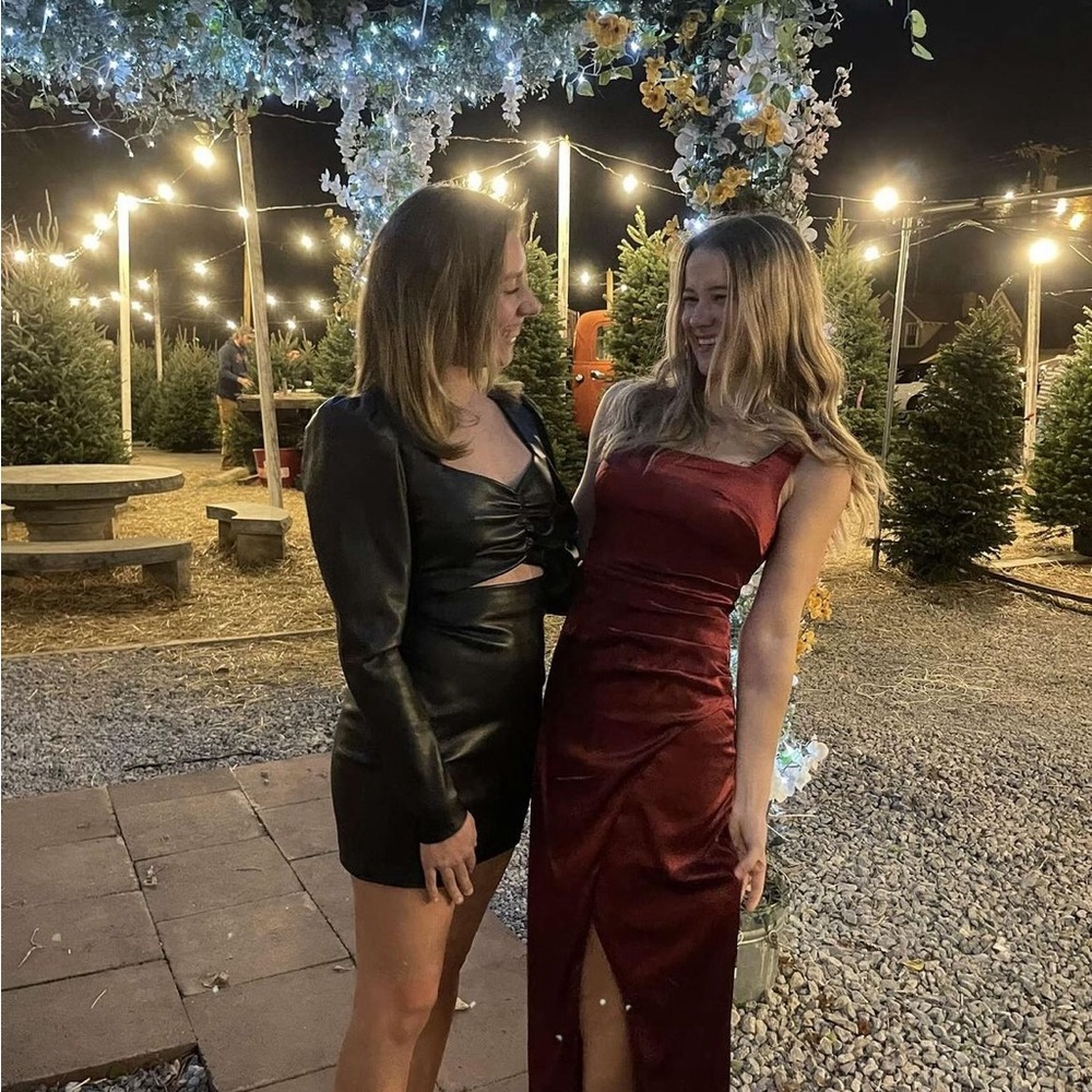 Maroon Formal dress, Altard State, Worn once, perfect for Christmas or formals
